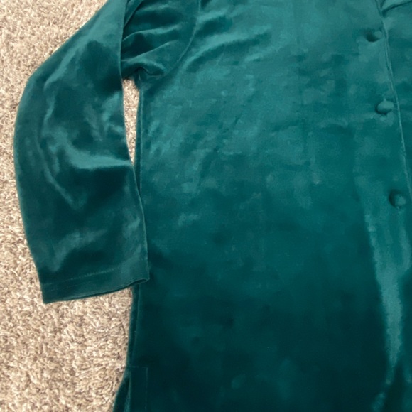 Ladies Petite Medium Sag Harbor Green Velour Button Down Front Shirt Long Sleeve - Picture 4 of 10